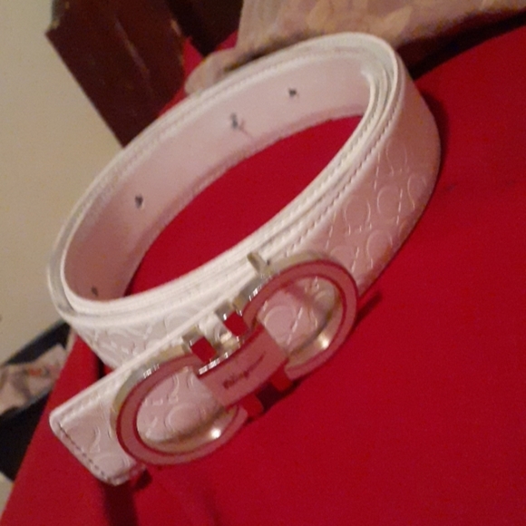 Belt - Picture 1 of 1